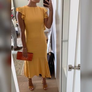 Yellow dress with ruffle